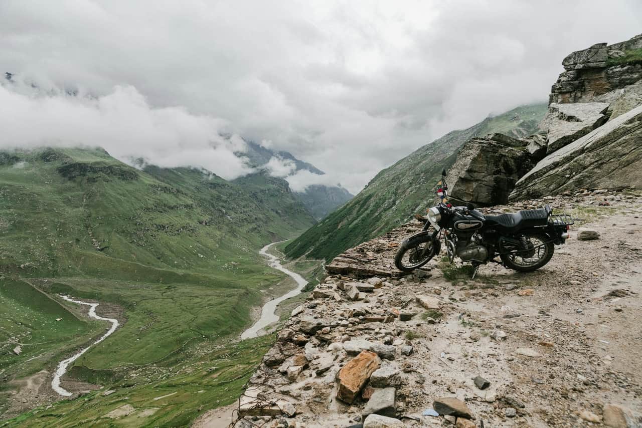 Grupo de motos en ruta por Valencia